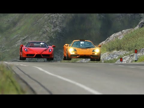Ferrari Enzo vs McLaren F1 at Highlands