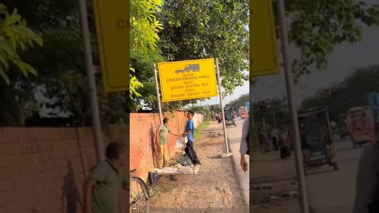 andha prank 😂#shortvideo #viralvideo #funny #pranks #comedy #haaha #publicintrest #youtube #foryou