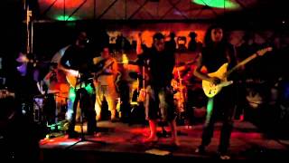 Ni negro ni blanco.Los Frik&amp;paldis