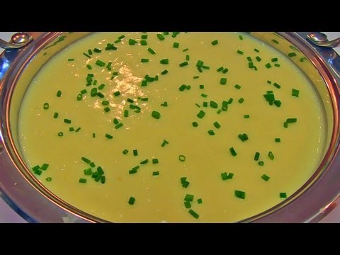 Betty's Vichyssoise (Potato and Leek Soup)