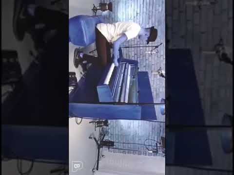 Dziad ufolud - Gram w piłkę (prod.BabkaUfolud) Reupload