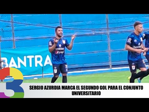 Sergio Azurdia marca el segundo gol para el conjunto Universitario