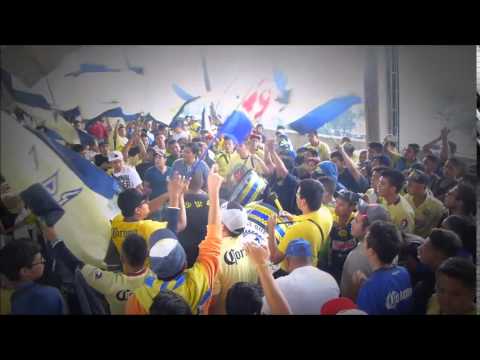 "Ya llegó la banda... [América 3-1 Veracruz, Jornada 6, Apertura 2015]" Barra: Ritual Del Kaoz &bull; Club: América