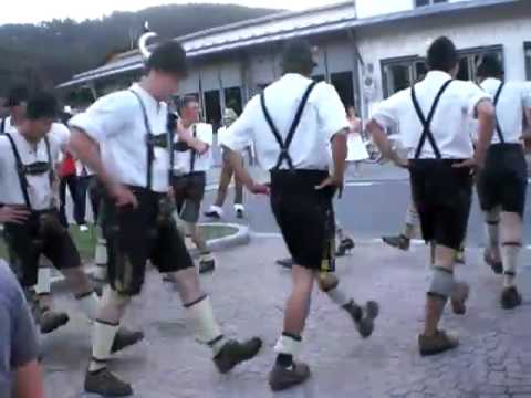 Schuhplattlergruppe Terenten bei Ho- Ruck- Fete