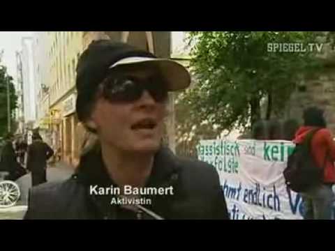 Zigeuner besetzen Kirche in Berlin Kreuzberg