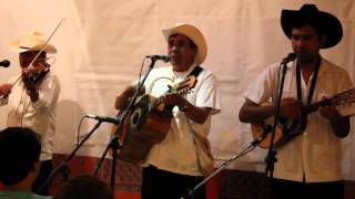 ¿Quién soy? - Ángel González y Los Campesinos de la Sierra en La Casa del Café