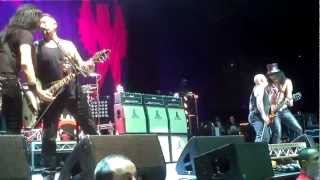 Slash Melbourne 2012 with Rose Tattoo Encore. Nice Boys + Paradise City. Front row in HD