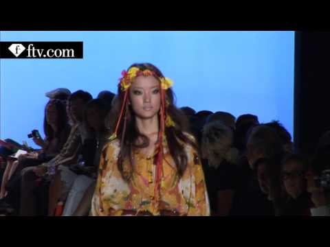 DIANE VON FURSTENBERG NEW YORK SS 09 SHOW