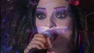 Nina Hagen - Like A Angel Passing Trough My Room