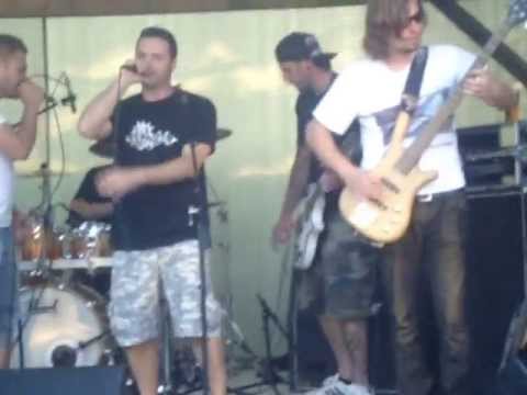 Mr.Dynaboom - Mr. Dynaboom - Boomfest - Blázne