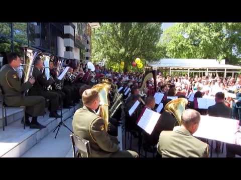 Оркестр штаба СКВО - Ассорти из военных мелодий (9 мая 2013)