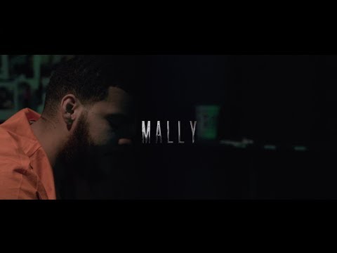Mally - Me Tienen En La Mira  ( Video Oficial )