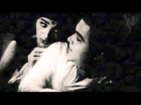 Ka Re Durava Ka Re Abola - Asha Bhosle, Mumbaicha Jawai Song