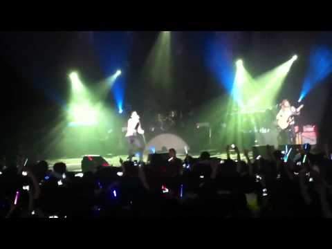 2011 Maroon5 in Busan 'She Will Be Loved'