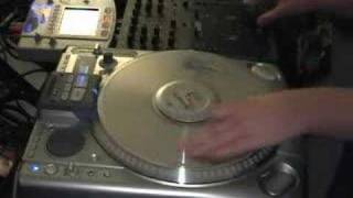 TRAILER DJ SPAIG ON NUMARK HDX APRIL 2007
