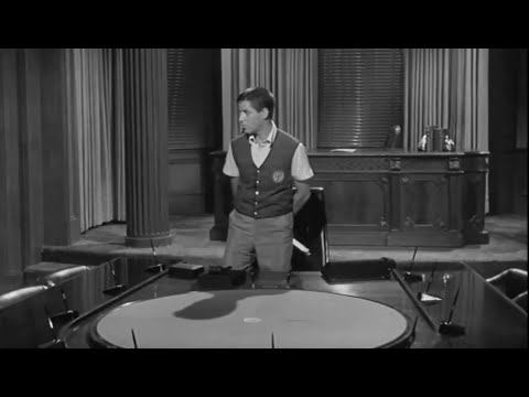 Jerry Lewis miming to Count Basie in The Errand Boy (1961)