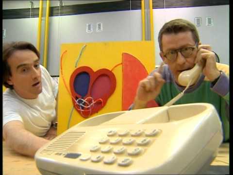 Leffet de la pression intracrânienne accrue sur la pression artérielle Une conséquence de lhypertension primaire
