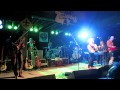 The Mavericks perform "Be my guest" (Fats Domino ...