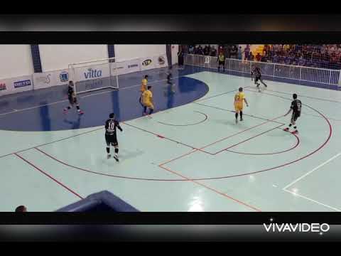 Ações do primeiro jogo das quartas de finais da liga paulista . Dracena x Botucatu.