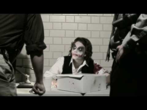 Dva policajti a klaun