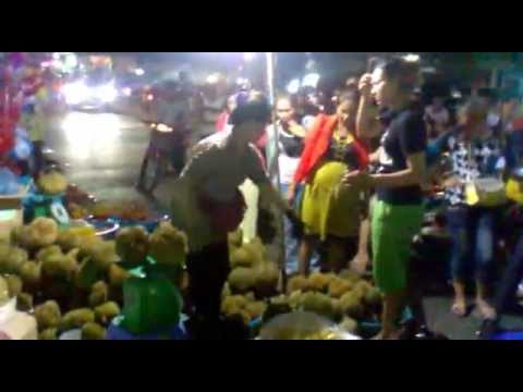 Phsar Doeum Kor At Neight - Phnom Penh Simple Markit - Turen Khmer - Phnom Penh