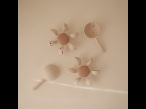 Mushie 洗澡玩具影片