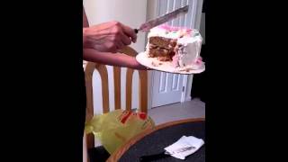 TERRIBLE BIRTHDAY CAKE!