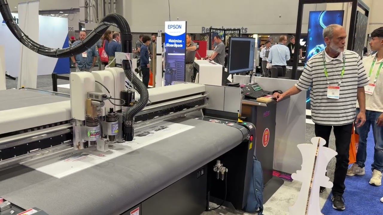CUTWORX Apex M Series flatbed cutter video thumbnail