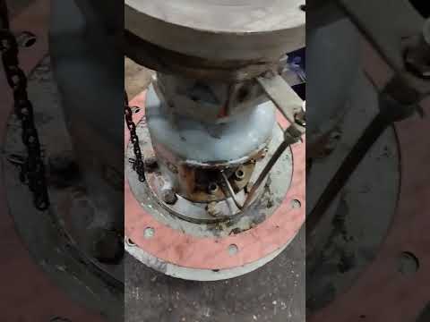 Prepare to dismantle agitator for replace bearing