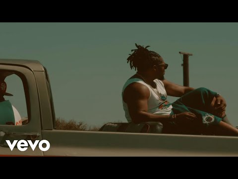 Effn Mccoy - LIVING IT UP (Official Music Video)