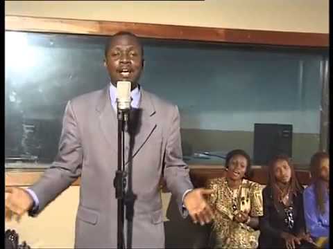 Charles MOMBAYA Retro