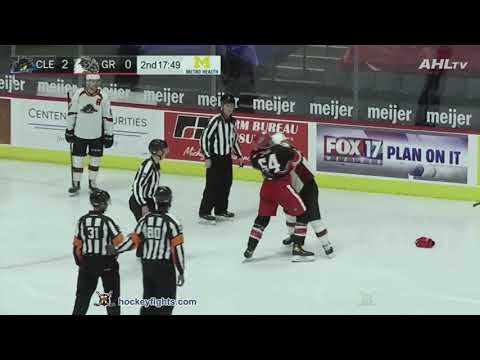 William Lochead vs Givani Smith