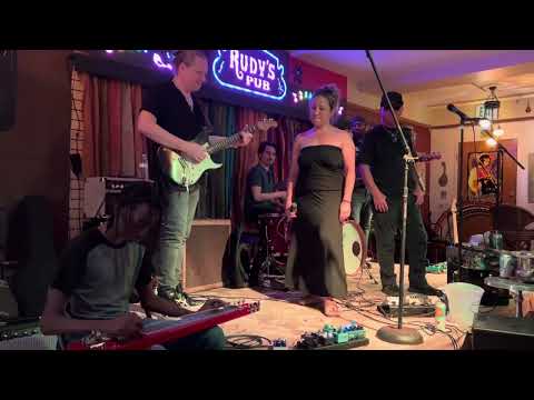 Matt Schofield, Christine Tambakis - Love Me Like a Man. With the Westside Blues band.  7/12/23