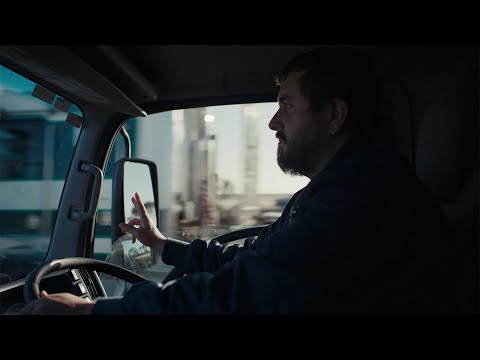 BAD//DREEMS - SHADOWLAND (OFFICIAL MUSIC VIDEO)