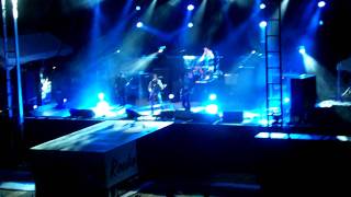 Blackbird - Alter Bridge - Kentucky State Fair 2011.MOV