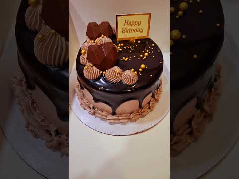 chocolate dutch/mousse cake.....