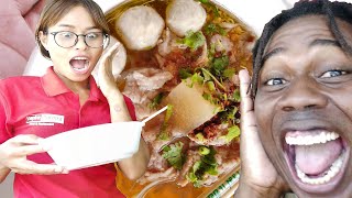 Trying Thai Noodle Soup | Thailand Street Food