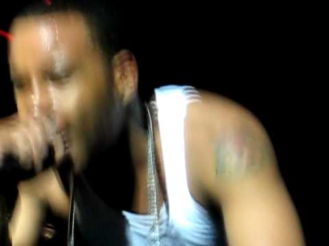 Sexy Can I - Live - Ray Jay and Yung Berg (HQ) Front Row