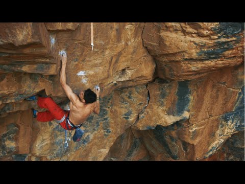Jerome González Climbing The Savage New Route 'Cus Cus El Copiloto' (8c+/5.14c)