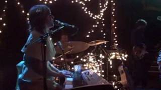 Angus &amp; Julia Stone - &quot;Sadder Than You&quot; @ Troubadour - 04.23.2009