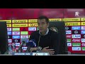 Van Bronckhorst kritisch op Feyenoord: 'Tweede helft slechtste helft van dit seizoen'