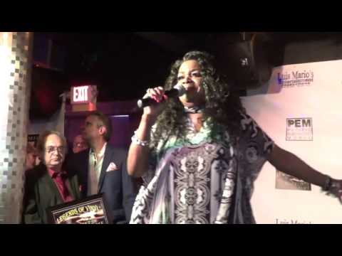 Rochelle Fleming performing at the 2016 Legends of Vinyl DJ/Artists Awards and Seminar 9-13-16