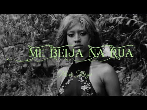 Video thumbnail for Me Beija Na Rua