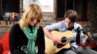 Leigh Nash - Sixpence None The Richer There She Goes - Acoustic Performance Singing Success