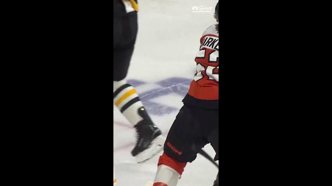 Denver Barkey gets the Flyers on the board in Game 4 against the Penguins