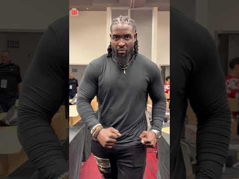 We bumped into Oba Femi and he was NOT happy about it