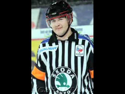 Rozhodčí Martin Fraňo 6.3.2012 předkolo Zlín - Třinec