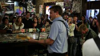 Cold War Kids - Flying Upside Down - Live from Grimey's