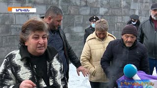 «Թող բերեն, թեկուզ մահացած». անհետ կորած զինվորների ծնողները մեղավոր սպաների անուններ են հնչեցրել