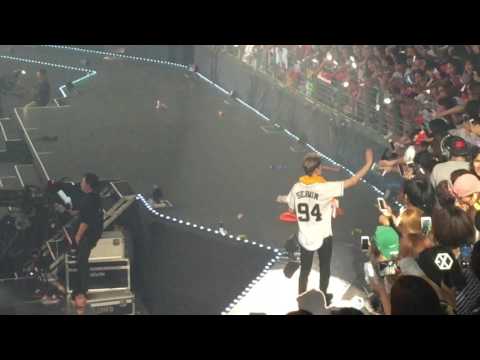 160911 EXO Into Your World - The End Bye Bye  #EXOrDIUMinBkkday2